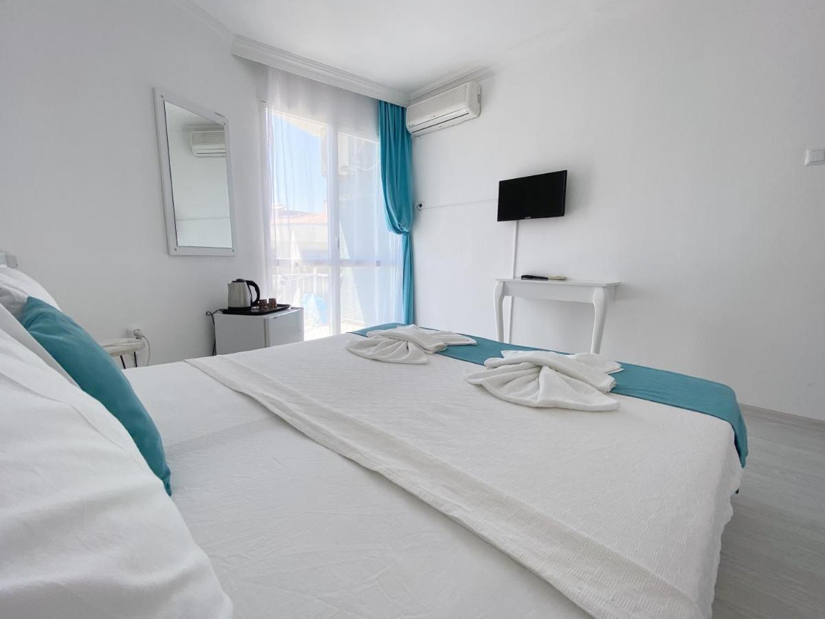 Minerva Port Hotel Çeşme Buitenkant foto