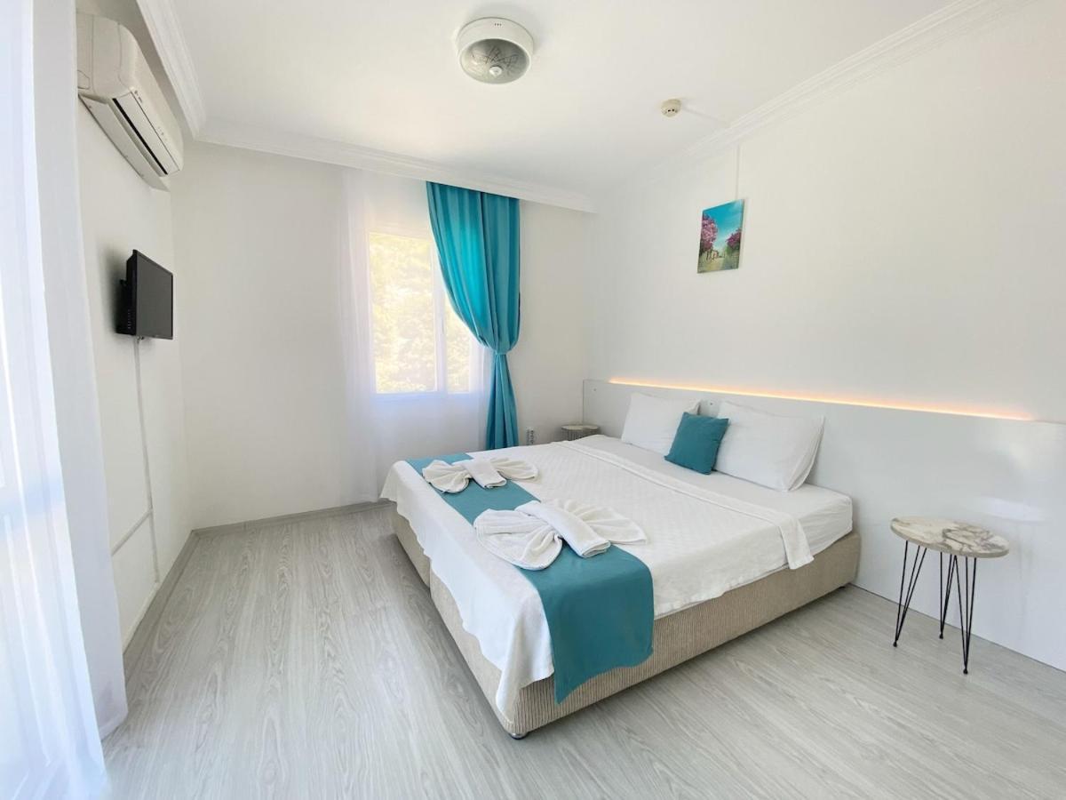Minerva Port Hotel Çeşme Buitenkant foto